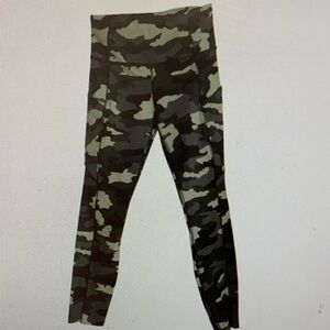 lululemon athletica Kids Camouflage Leggings - Black and Green